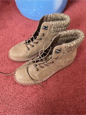 NWOT; MIA Light Brown Lace-Up Ankle Boots with Knit Collar